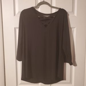3/4 sleeve criss cross top